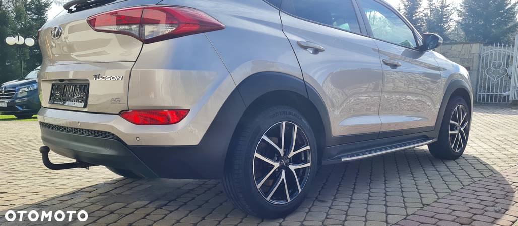 Hyundai Tucson blue 1.7 CRDi 2WD DCT Premium - 18