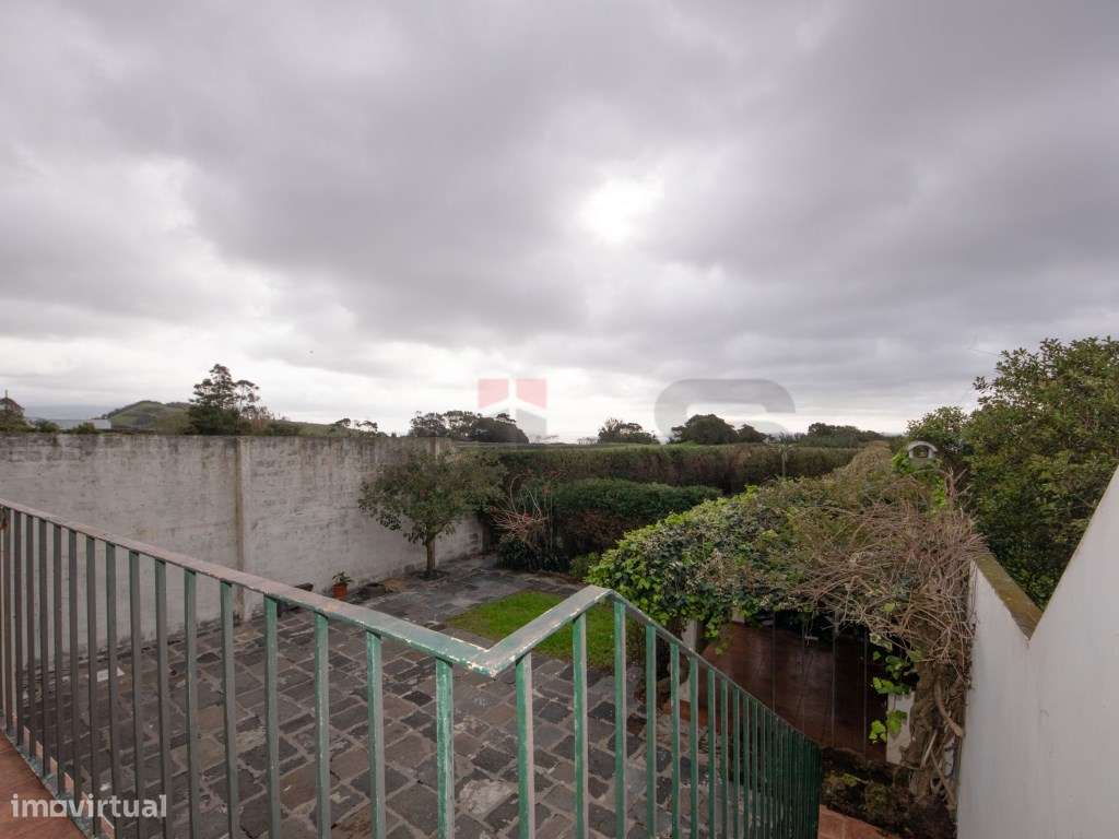 Moradia espaçosa nos Arrifes, Ponta Delgada-12