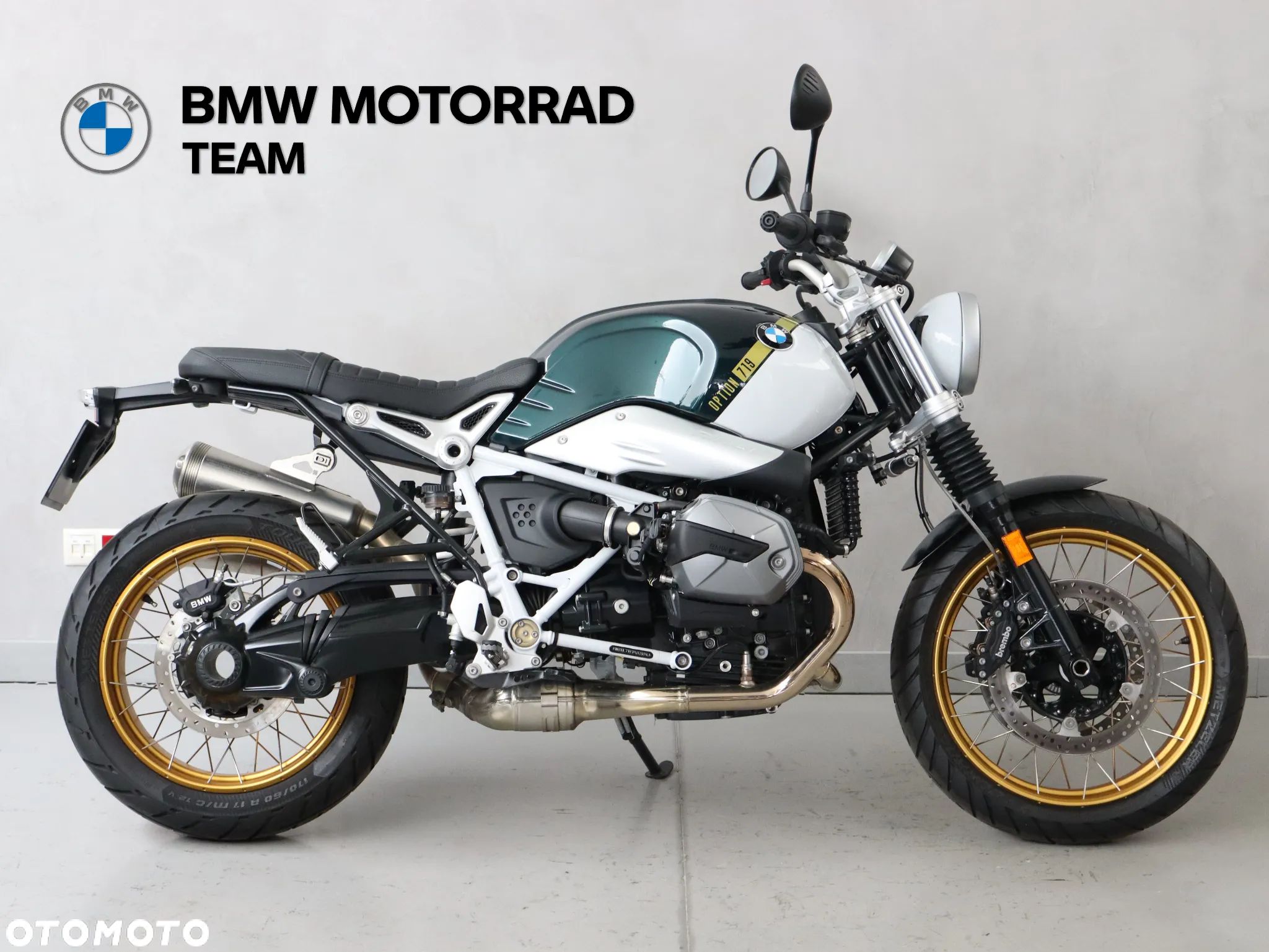 BMW R - 1