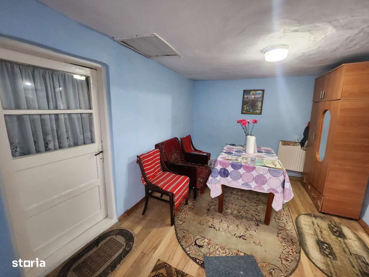 Casa cu 3 camere  in Serbanesti-5