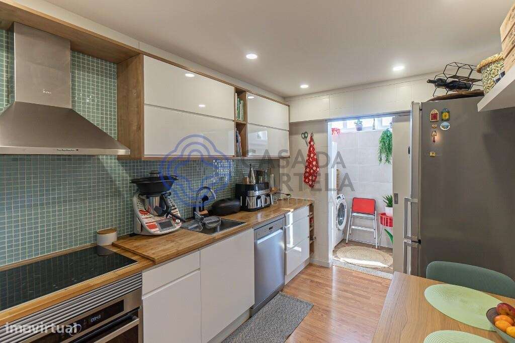 T2 Renovado junto à Av. da República | Garagem, Arrumos e Varanda - Grande imagem: 5/28