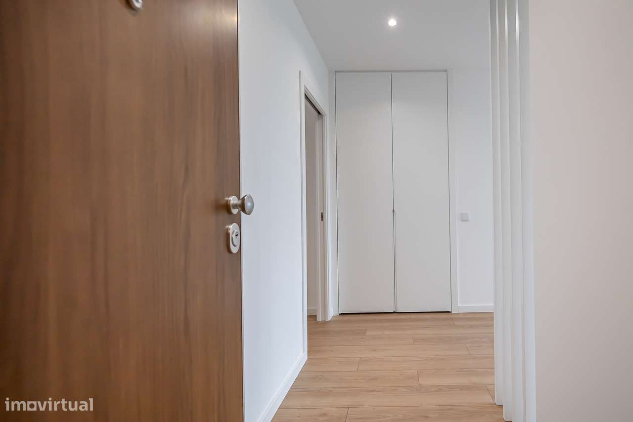 Lindíssimo Ap. 3 assoalhadas novo 2025 Grandes Varandas Churrasqueira-7