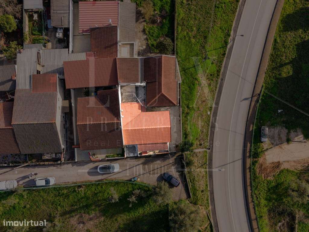 Moradia T2 com Garagem | Souselas-22
