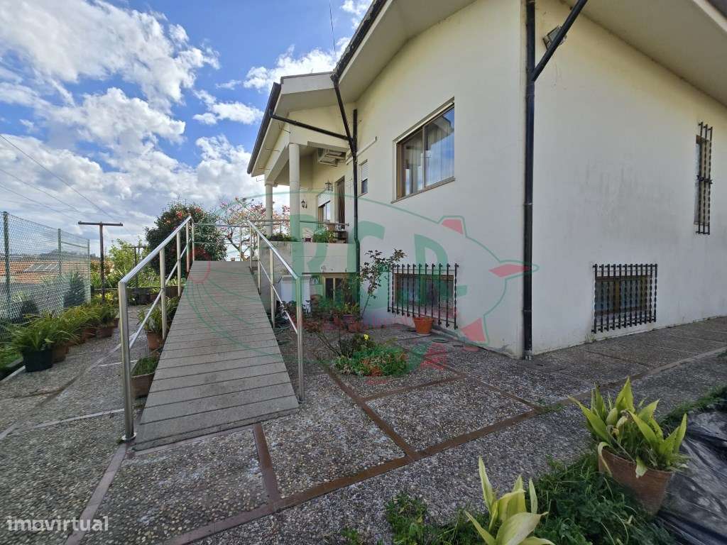 MORADIA T3 | 4 FRENTES | SÃO COSME-48