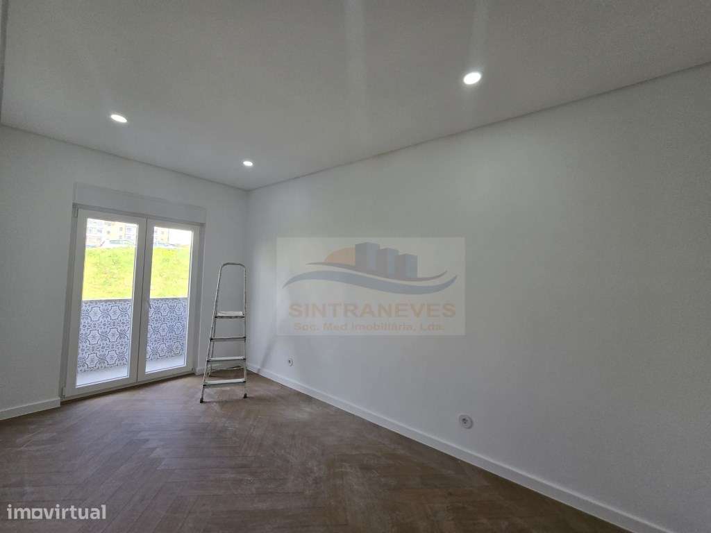 T3 Junto á Urbanização Vila Chã, com 2 WCS e Varandas - Totalmente ...-8