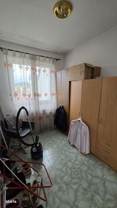 Casa cu etaj in zona semicentrala-15