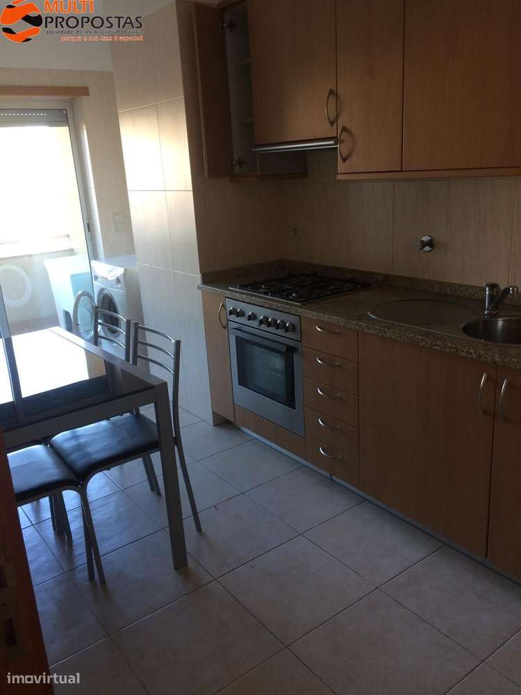 T0 MOBILADO - GUALTAR (U.MINHO) - Grande imagem: 5/17