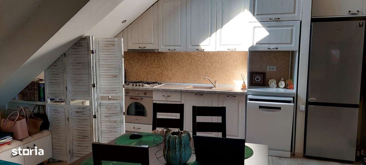 Apartament superb 3 camere gradina pe lac Damaroaia-12