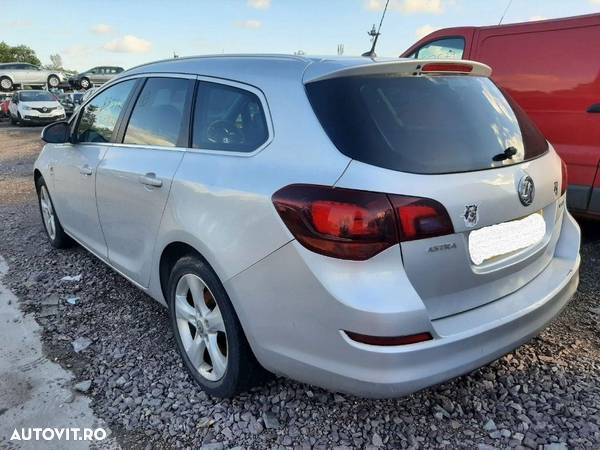 Trager Opel Astra J 2011 BREAK 1.7 DTI A17DTR - 4