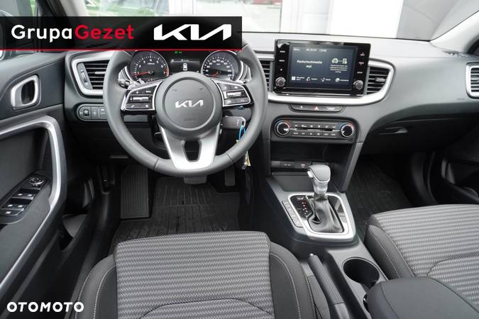 Kia Ceed - 6