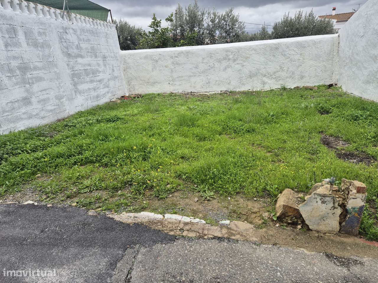 Lote urbano para moradia /r/c e 1o andar na Aldeia dos Fernandes - Grande imagem: 3/3