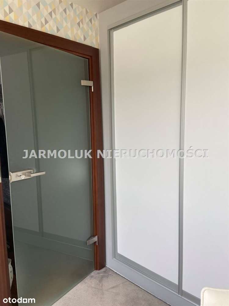 Kompaktowe, funkcjonalne do zamieszkania-8