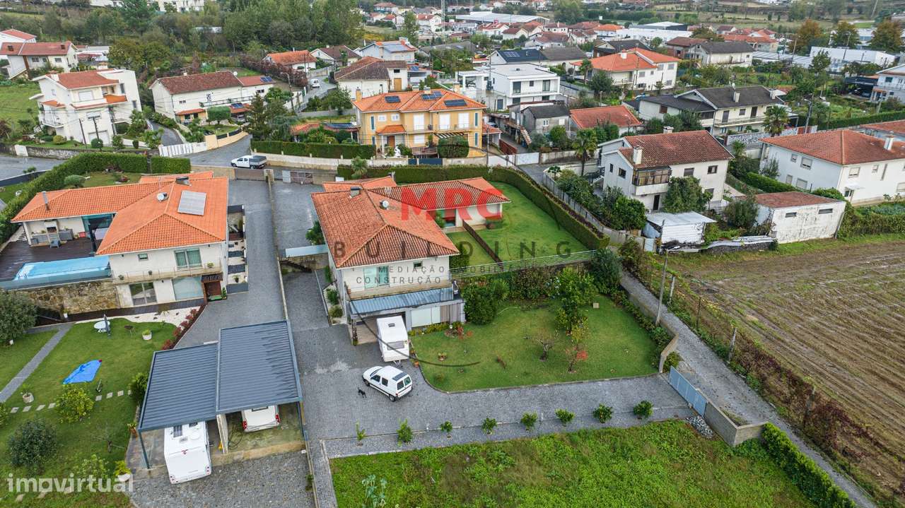 Moradia de Charme Térrea  V3 + V1-5