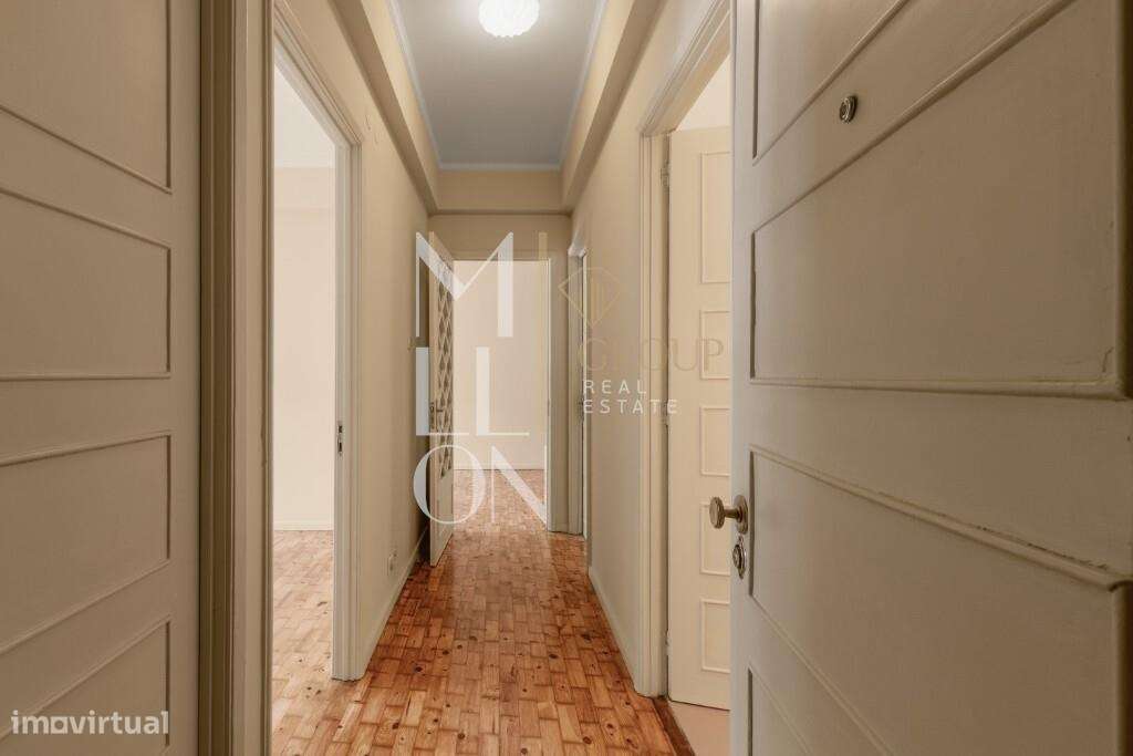 T2 Renovado com Garagem – Marquês | Porto - Grande imagem: 4/23