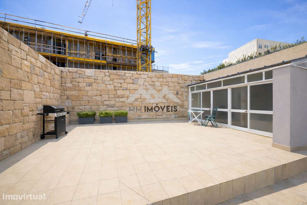 Apartamento T3 | Antas | Terraço | Bom para Investimento | 2 Frentes | - Grande imagem: 4/27