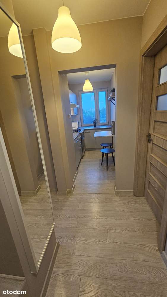 2 pok. Rozkładowe z balkonem, Dla studentów ,Rynek Staromiejski-13