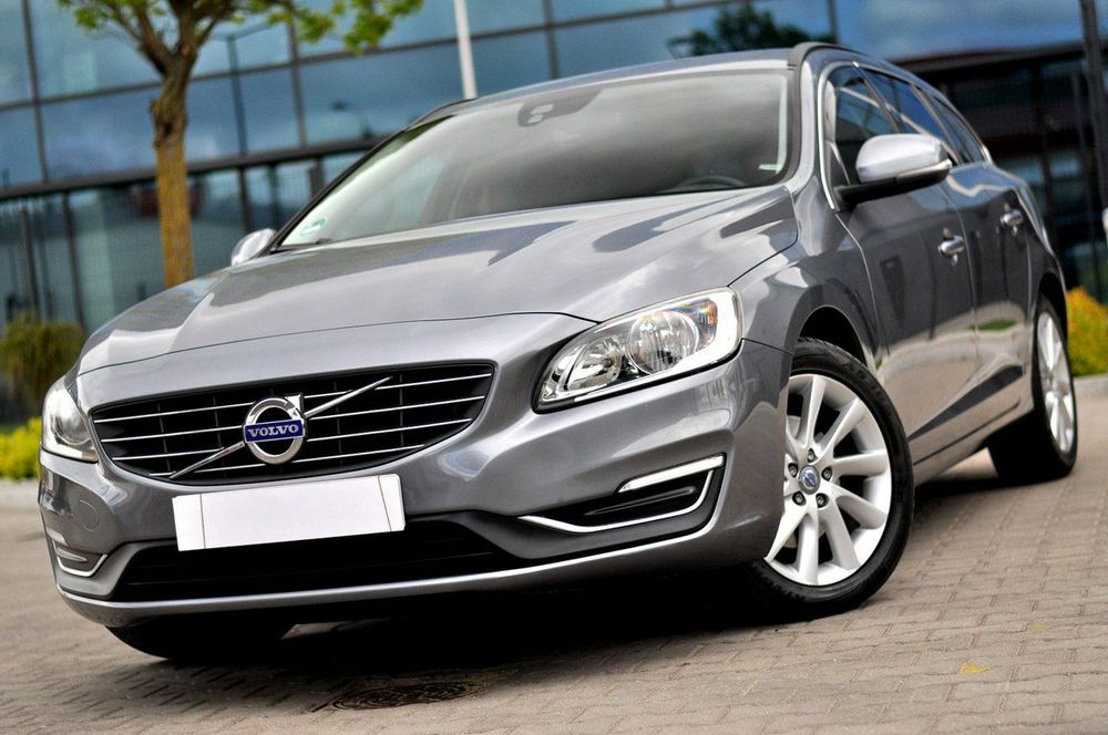 Volvo V60 I D2 Momentum 2017