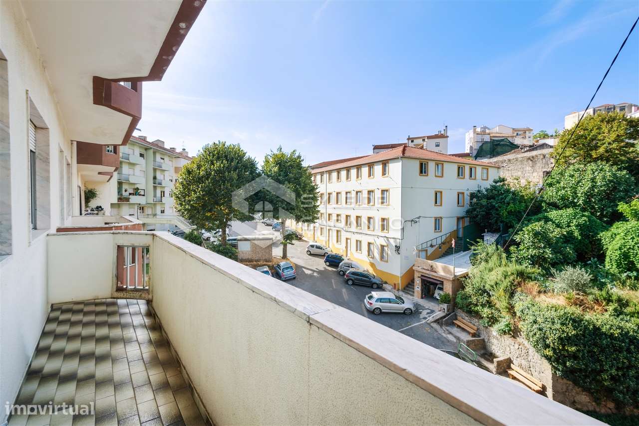 Apartamento T4 para VENDA na Calçada das Poldras, zona baixa da Covilh-14