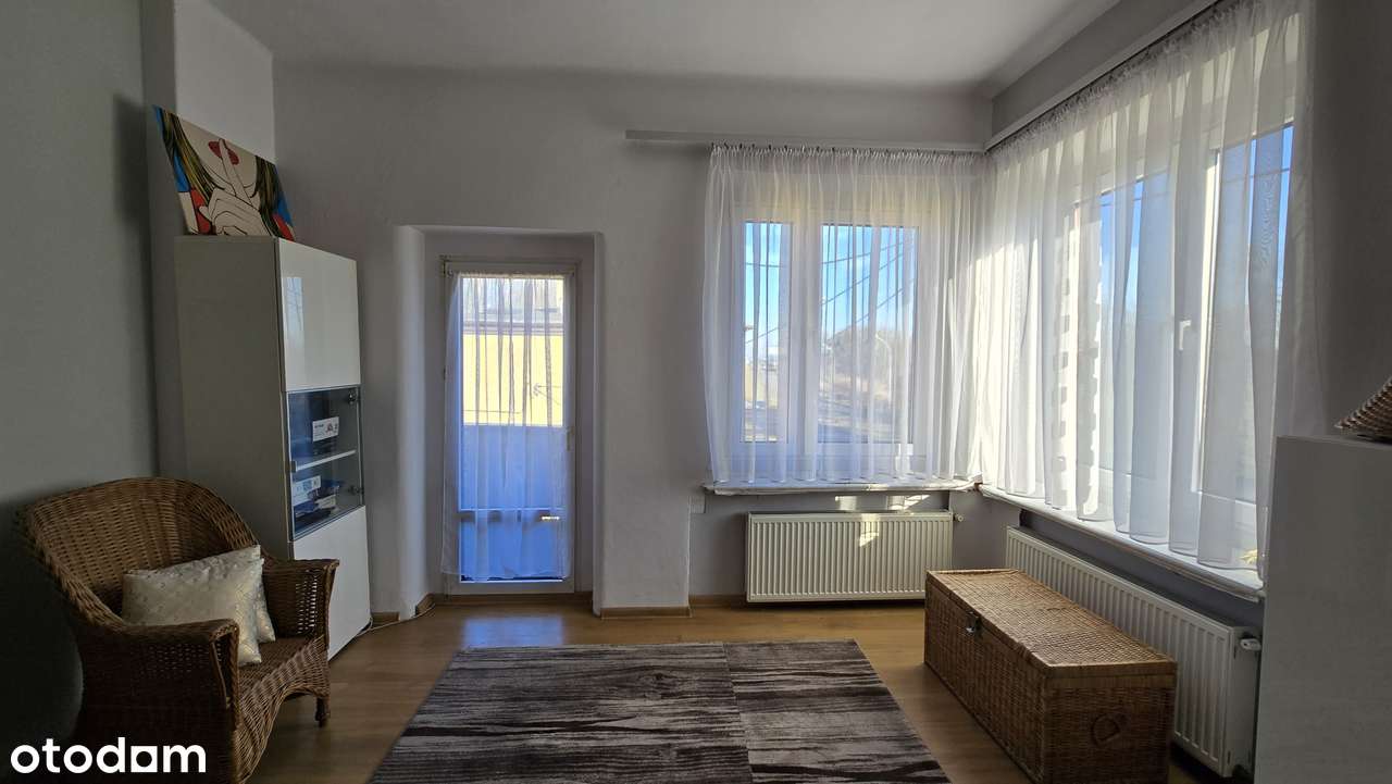 Dom z potencjałem! Przestronny, dwa odrębne lokale, duża działka!-15