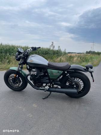 Moto Guzzi V9 - 1