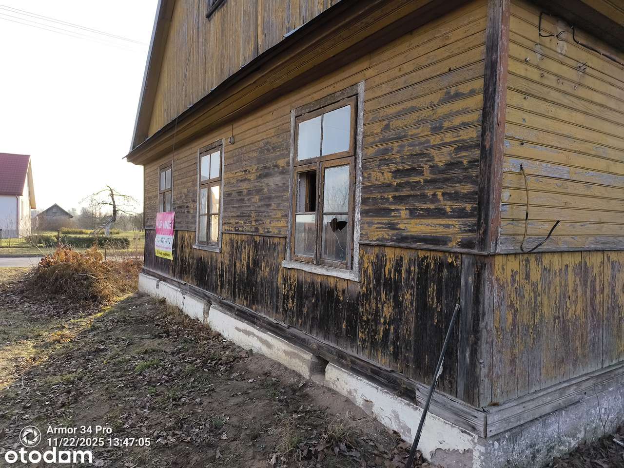 STARY DREWNIANY DWOREK w Łosince z 1890 roku.  REWEACYJNY ZDROWY DYL-7
