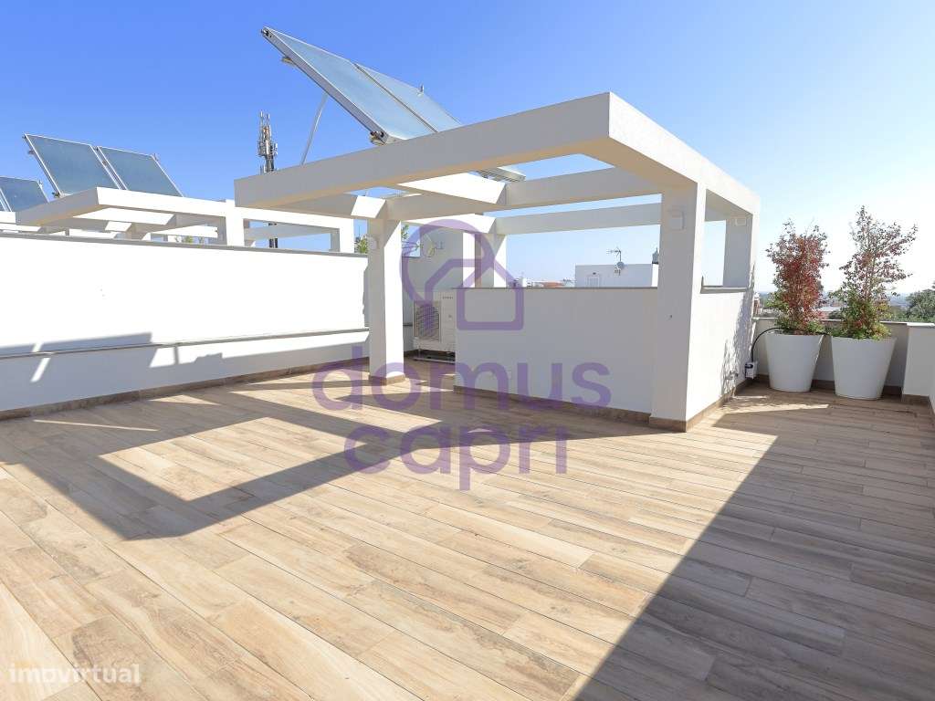 Moradia T3 com Vista Mar, Piscina e Estacionamento em Fuzeta-9