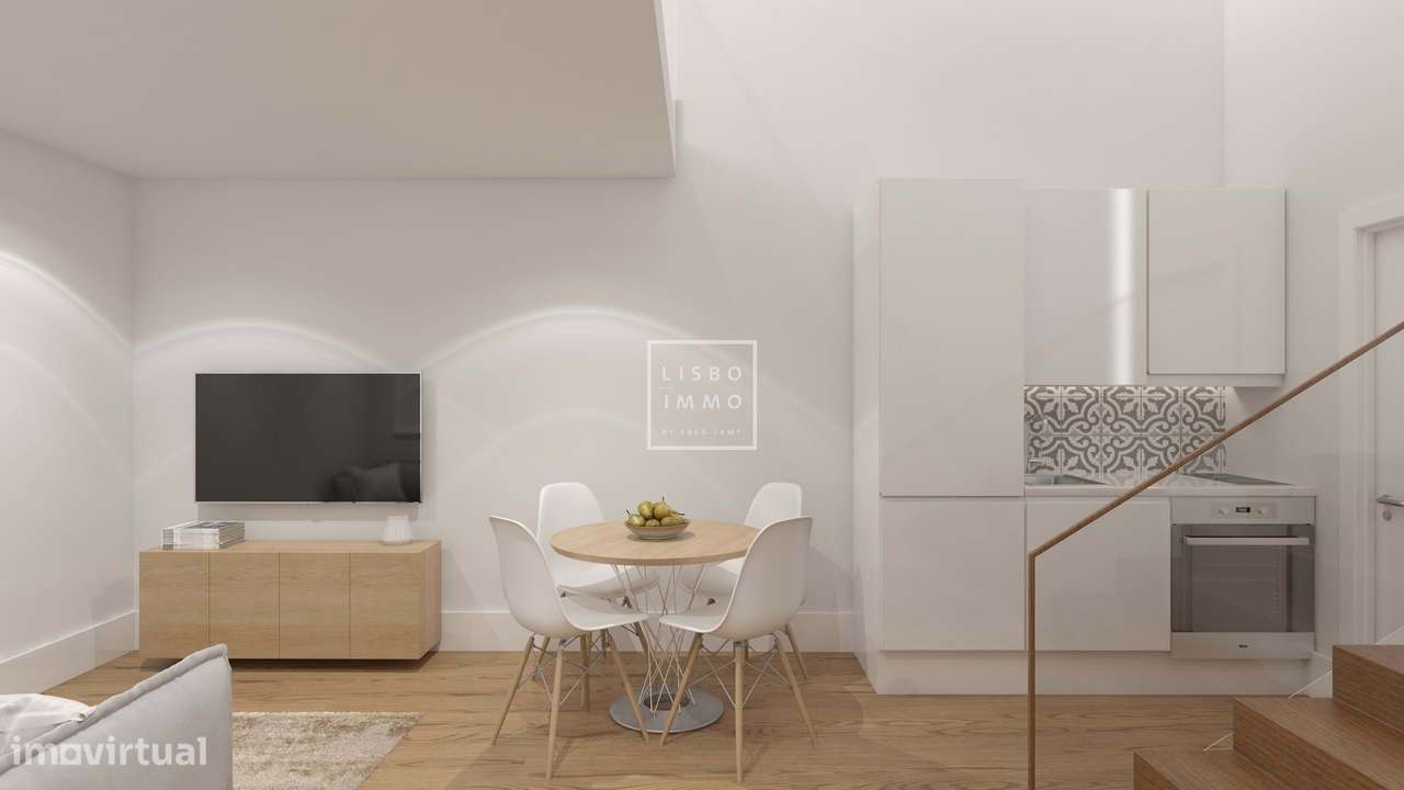 Apartamento Loft, 54,02m2, terraço 48,53m2, completamente reformado, c-12