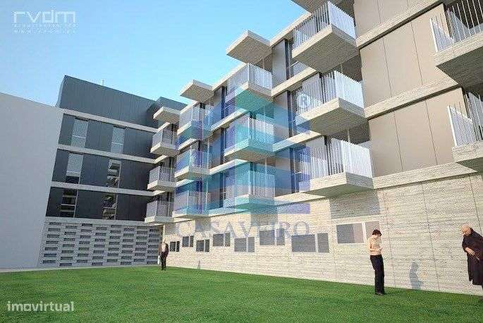 Apartamento T3 com 2 Lugares de Garagem São Bernardo-18