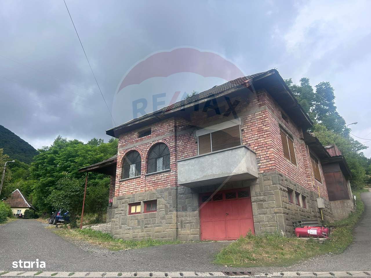 Casa cu teren generos de vanzare in Cartierul Ferneziu-zona deosebita - Imagine principală: 1/20