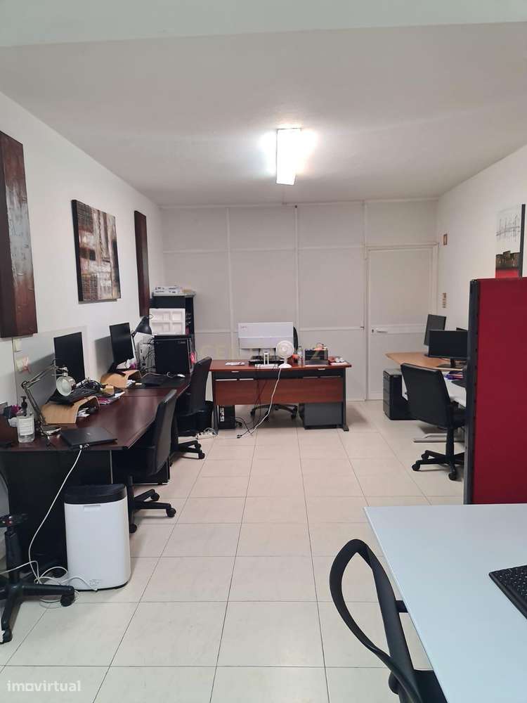 Loja com 82 m2 em Outeiro de Polima-6