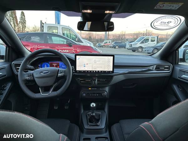 Ford Focus 1.0 EcoBoost MHEV ST-Line X - 13