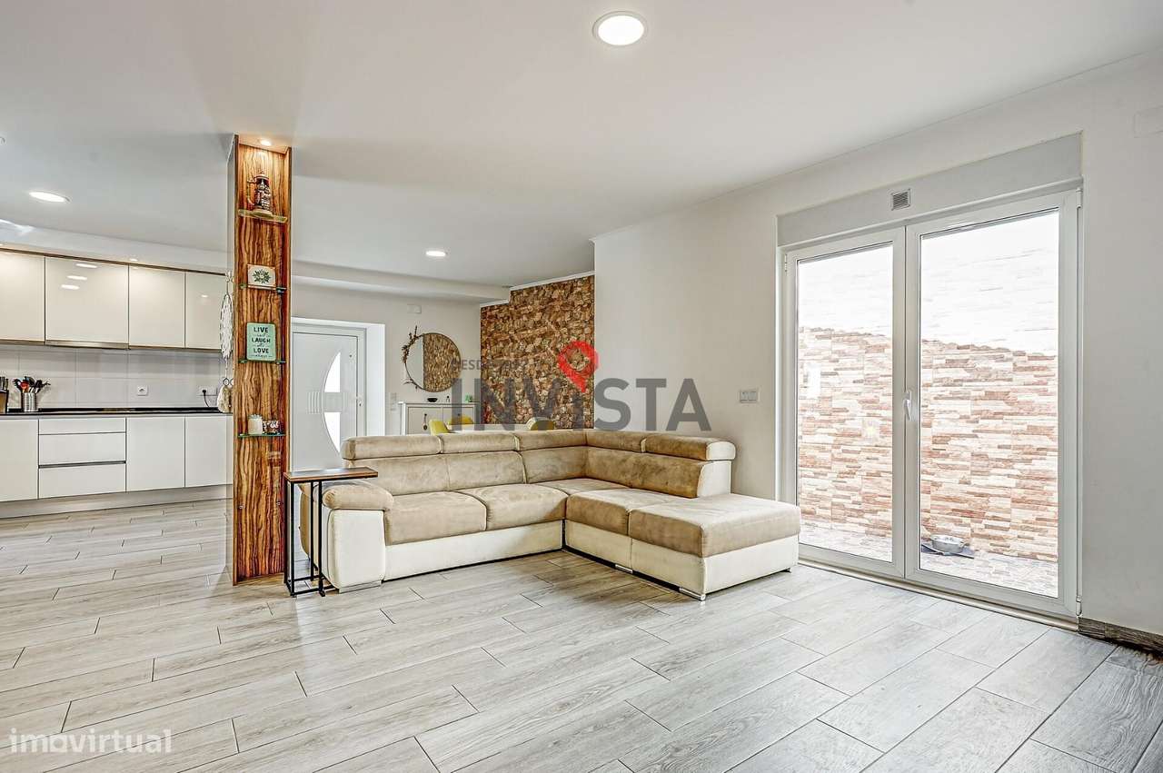 Moradia T3 Térrea com 2 Suites | Centro de Alverca-12