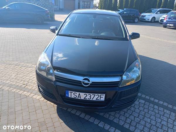 Opel Astra III 1.7 CDTI Essentia - 2
