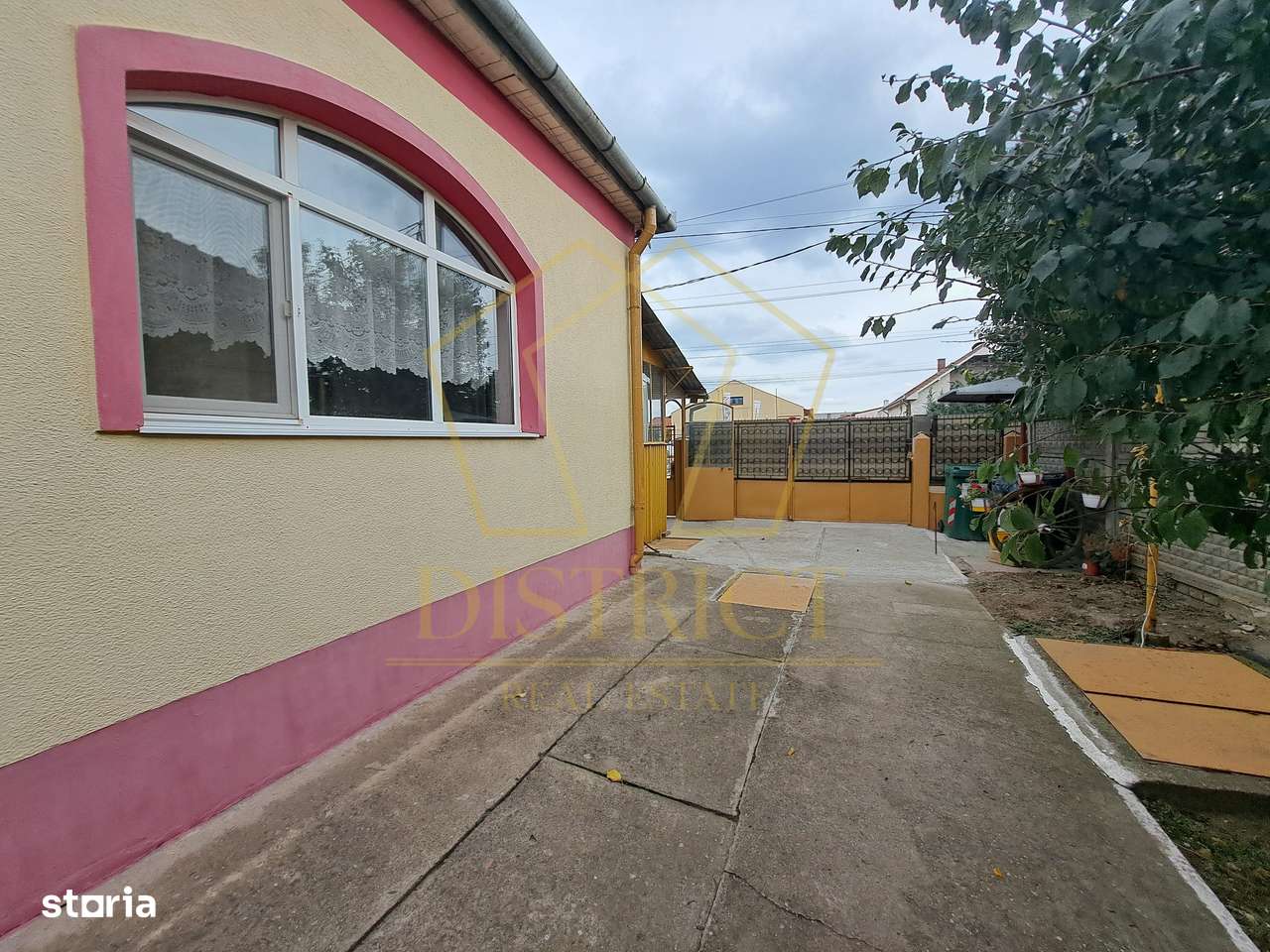 Spatiu cu 3 camere, anexa si terasa | Dumbravita - Imagine principală: 5/18