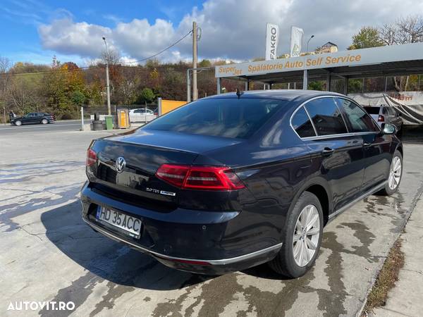 Volkswagen Passat 2.0 TDI DSG Highline - 5