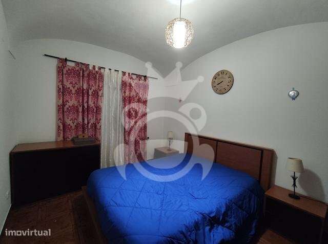 Moradia T3 no centro da Vila de Redondo-7