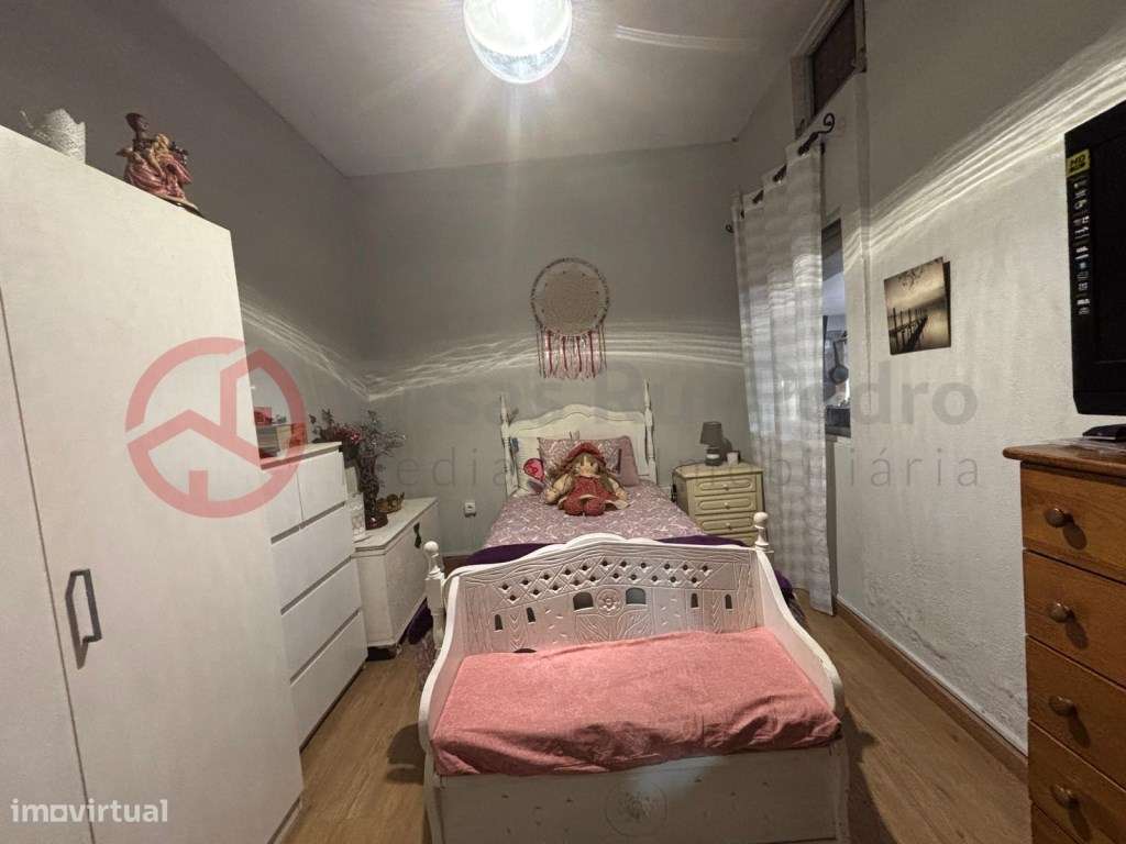 Moradia com dois apartamentos independentes no Laranjeiro, Almada-18