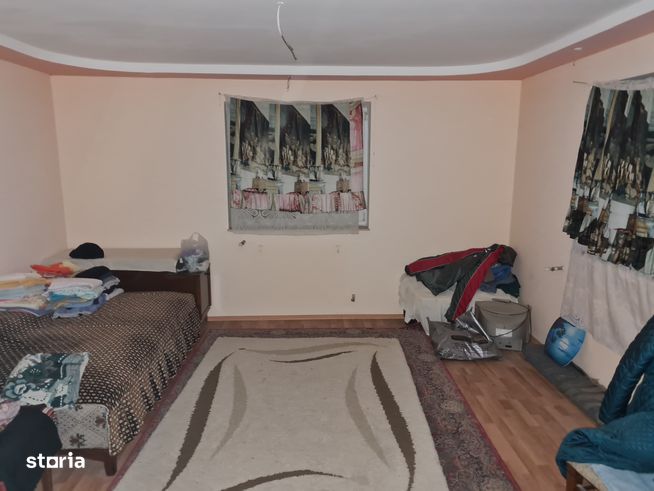 Casa 6 camere, 850 mp teren,Serbanesti- Bacau-2