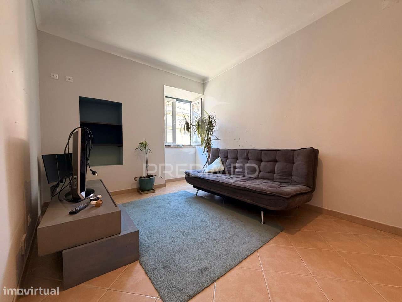 Arrenda-se Moradia T2 com garagem no centro de Palmela - Grande imagem: 5/40