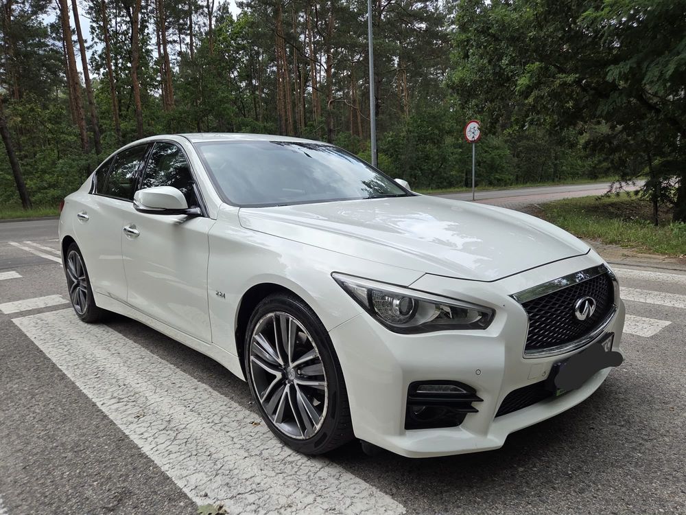 Infiniti Q50 2.2d Premium Sound Studio by Bose 2015