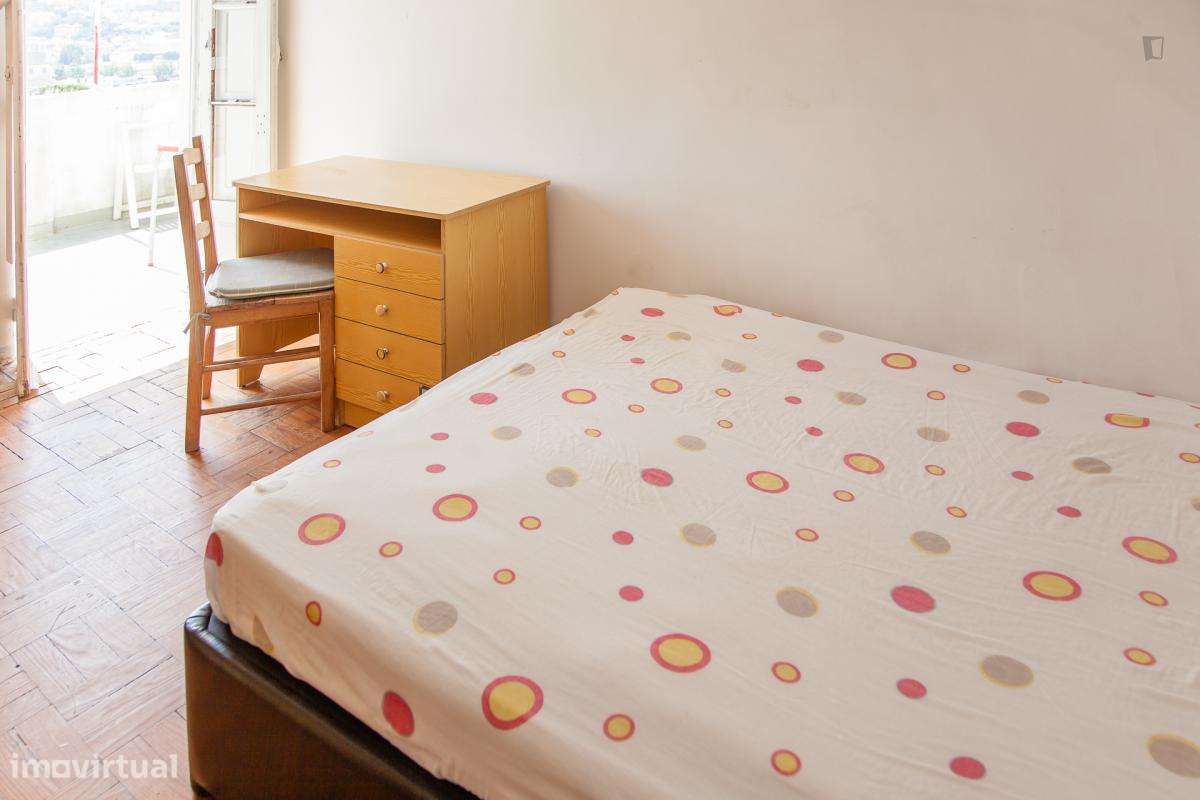 Quarto - localizado em Montes Claros Coimbra - Grande imagem: 5/10