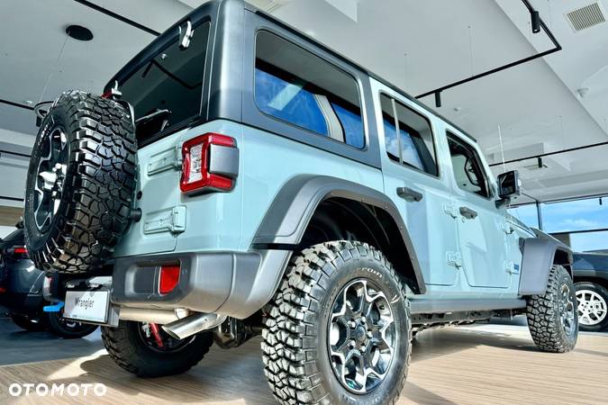 Jeep Wrangler - 12