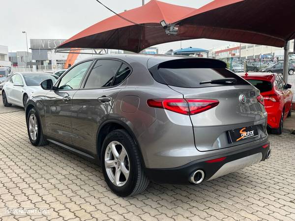 Alfa Romeo Stelvio 2.2 D Super AT8 - 4