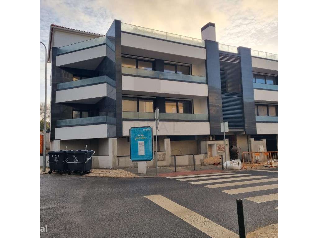 T3 em Suites - 1º Andar com elevador - PAREDE-9