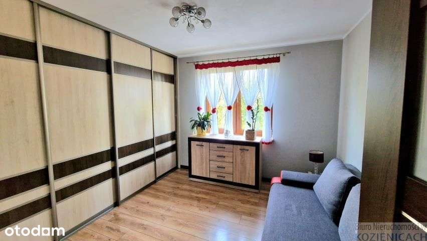 Nowoczesny dom z pięknym ogrodem.-5