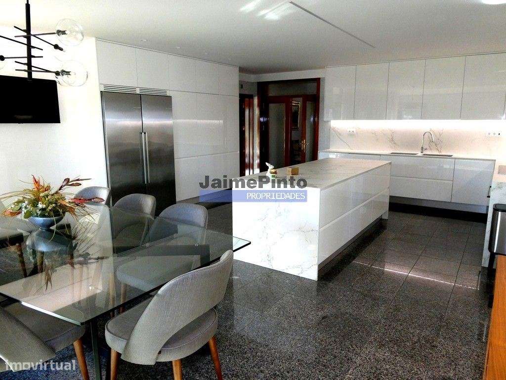 Vivenda Ícone 1.300m2, em terreno vedado 8.000m2. Portugal, Norte, ... - Grande imagem: 4/9