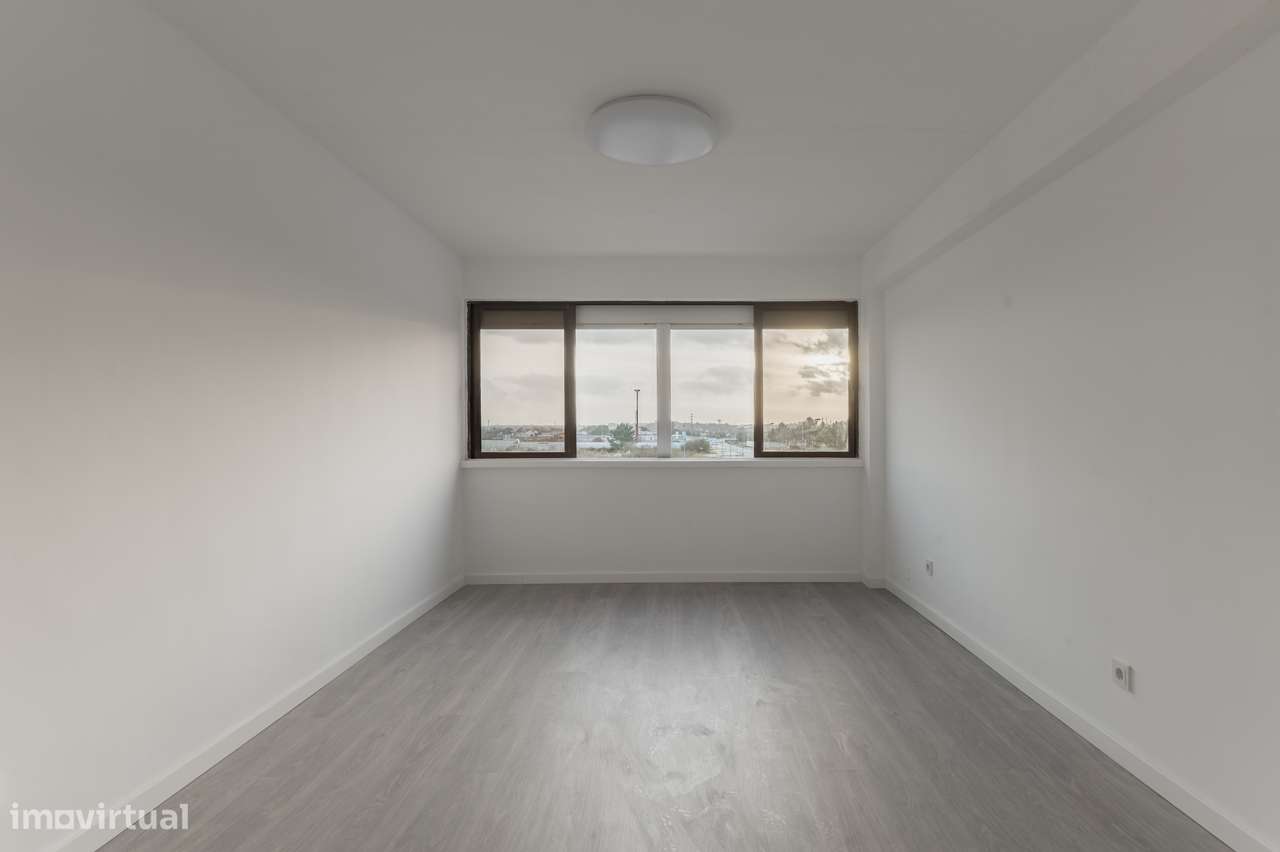 T1 totalmente remodelado na Moita , com 56 m², pronto a habitar. - Grande imagem: 4/12