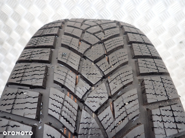 OPONA ZIMOWA  GOODYEAR 235/60/18  2022 - 2