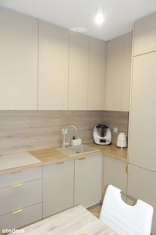 Nowoczesne 2-pokojowe mieszkanie z AGD i umeblowaniem – Os. Komes-4