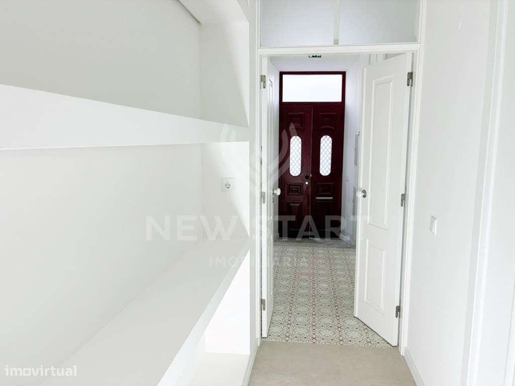 Moradia T2 típica algarvia totalmente recuperada em Olhão-10